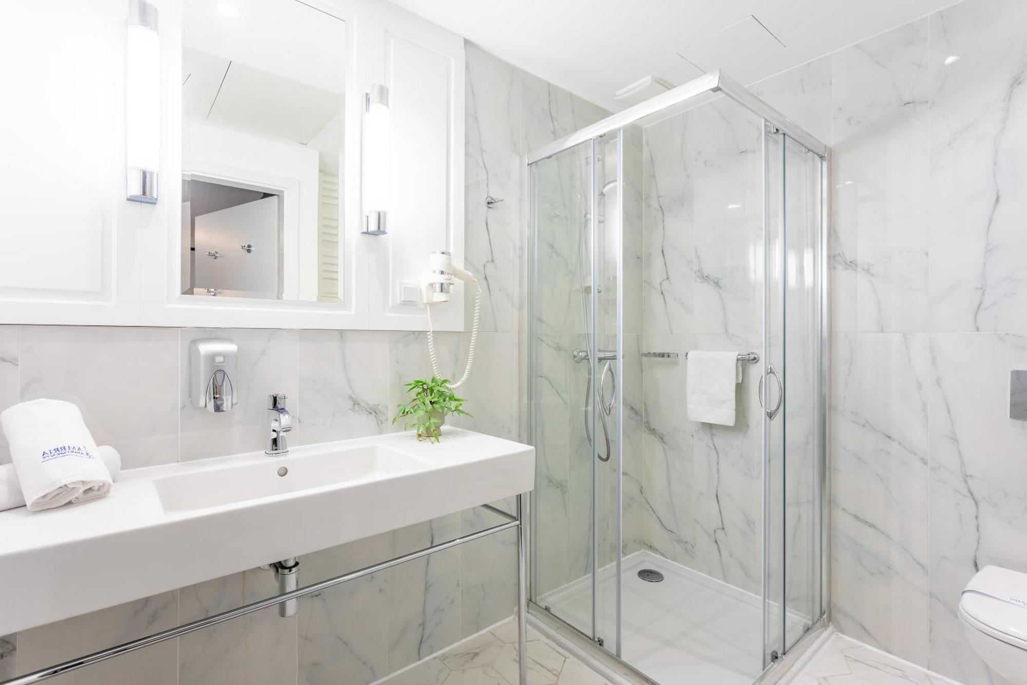 Ambria Apartments Promenada Świnoujście Buitenkant foto